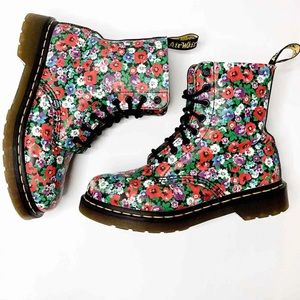 Doc Marten Pascal Black Wild Poppy